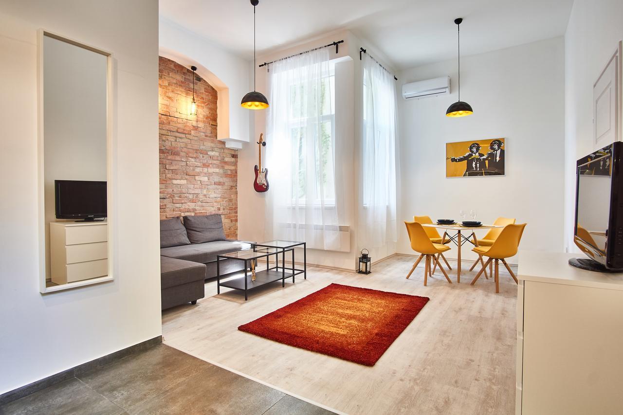 Design Apartment In The City Center With Ac 부다페스트 외부 사진