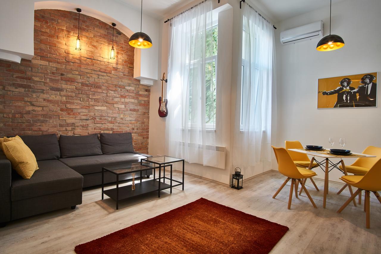 Design Apartment In The City Center With Ac 부다페스트 외부 사진