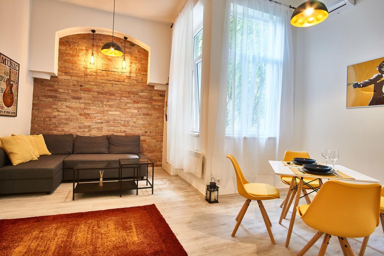 Design Apartment In The City Center With Ac 부다페스트 외부 사진